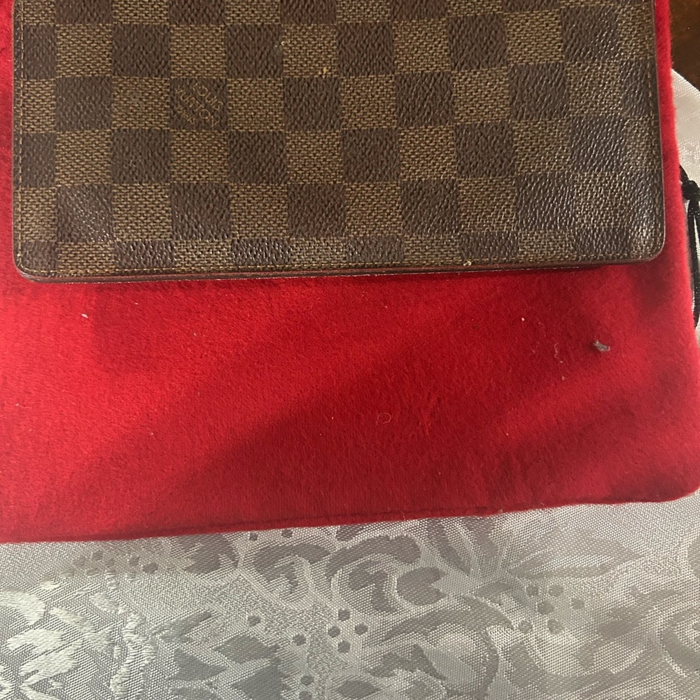 Louis Vuitton Brown Checkered Wallet - Picture 4 of 6